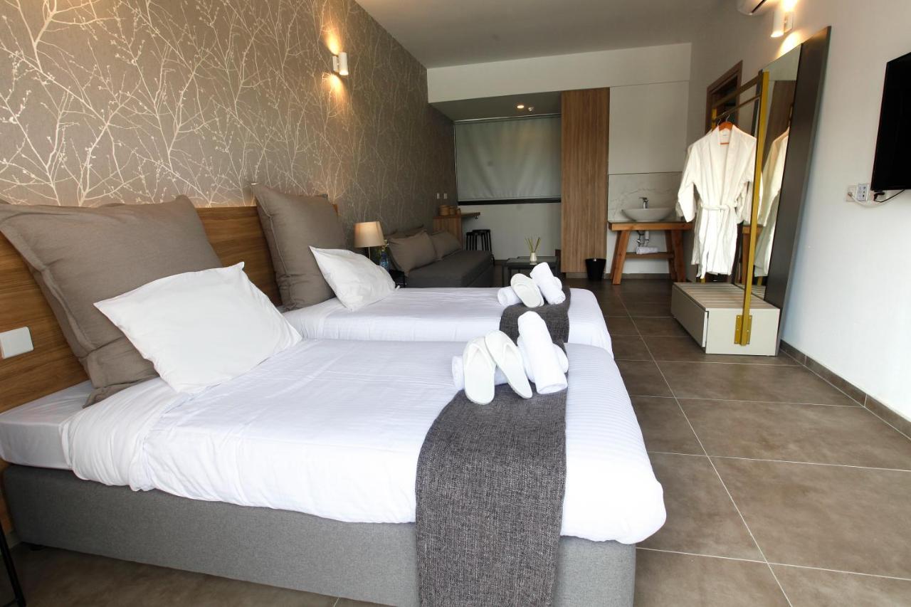 Cosmopolis Multi-Venue Aparthotel Larnaca Exterior foto